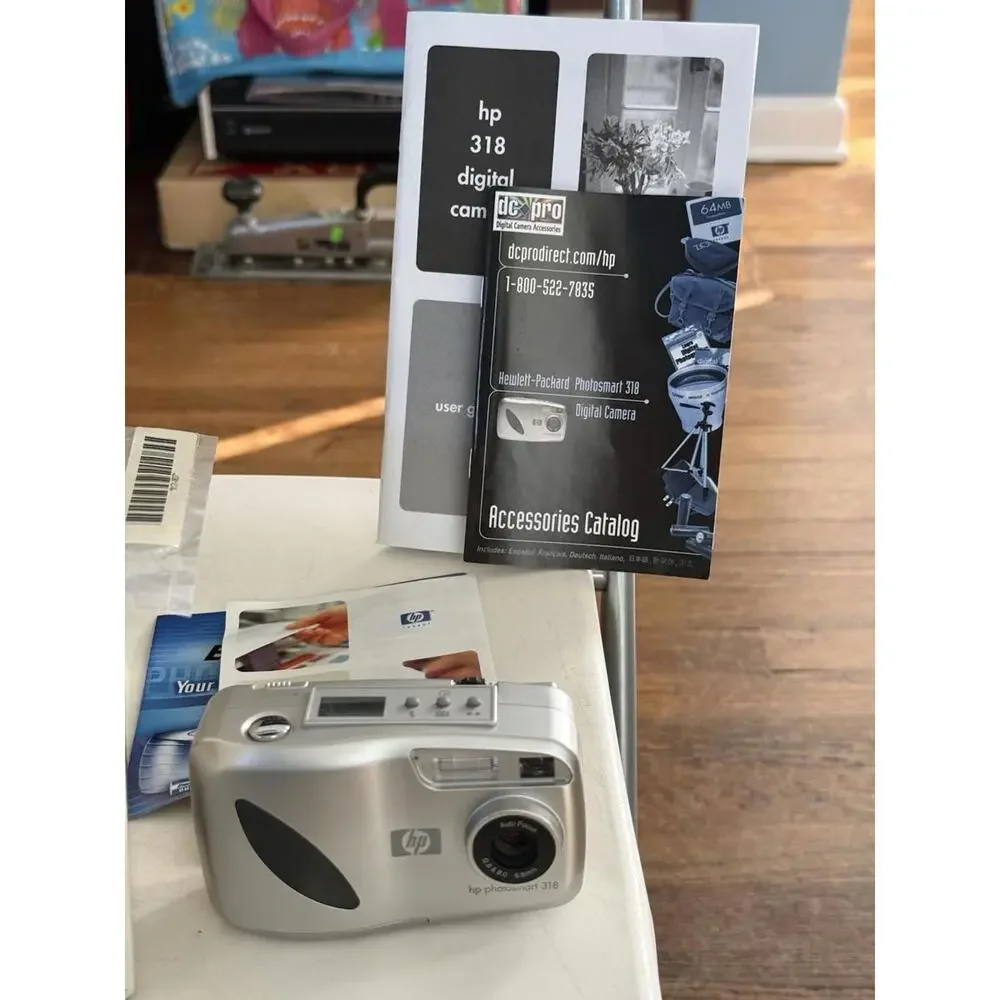 Hp Photosmart 318 Digital Camera Compact Point & Shoot Vintage In The Box
